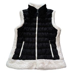 Calvin Klein Performance black puffer vest size L